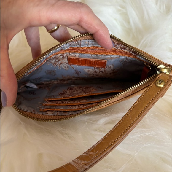 HOBO KING WALLET/Phone Holder in color Honey - Picture 6 of 9